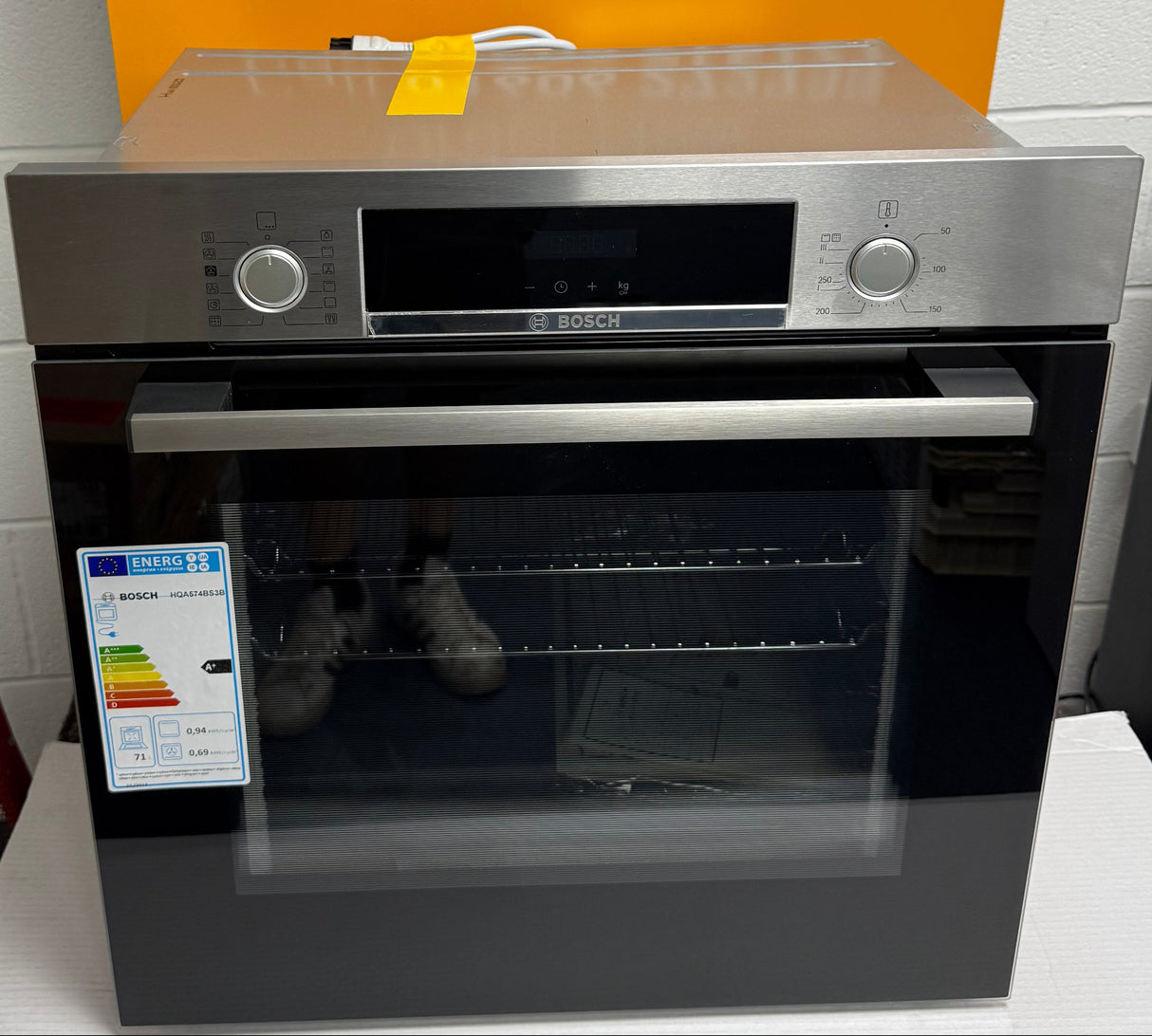 Bosch Series 4 HQA574BS3B (23) Electric Single Oven with Pyrolytic Self Cleaning in Stainless Steel - (Ex Display) - HW182523