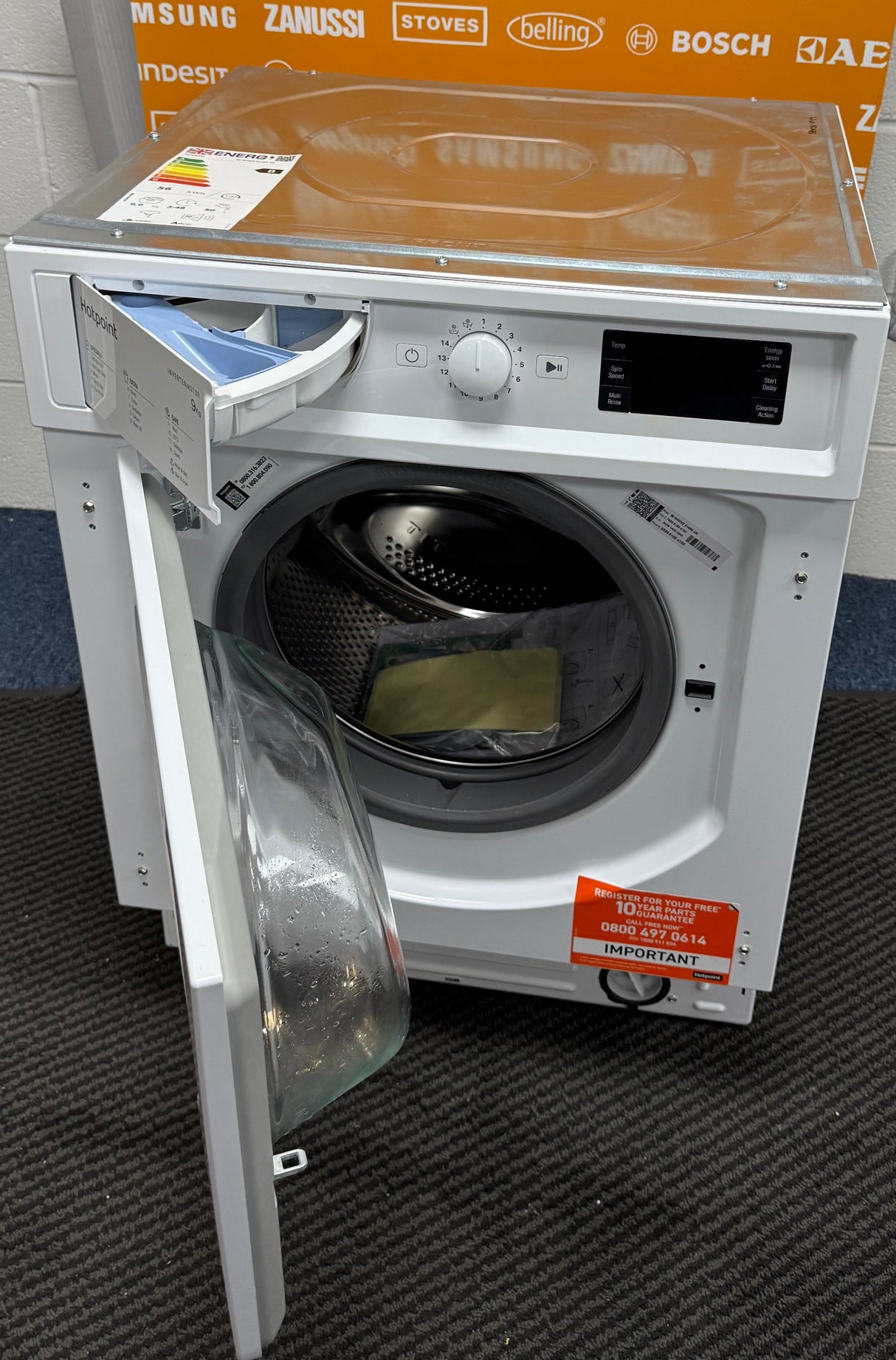 Hotpoint BI WMHG 91485 UK (88) 9KG 1400RPM Integrated Washing Machine - (Ex Display ) - HW182488