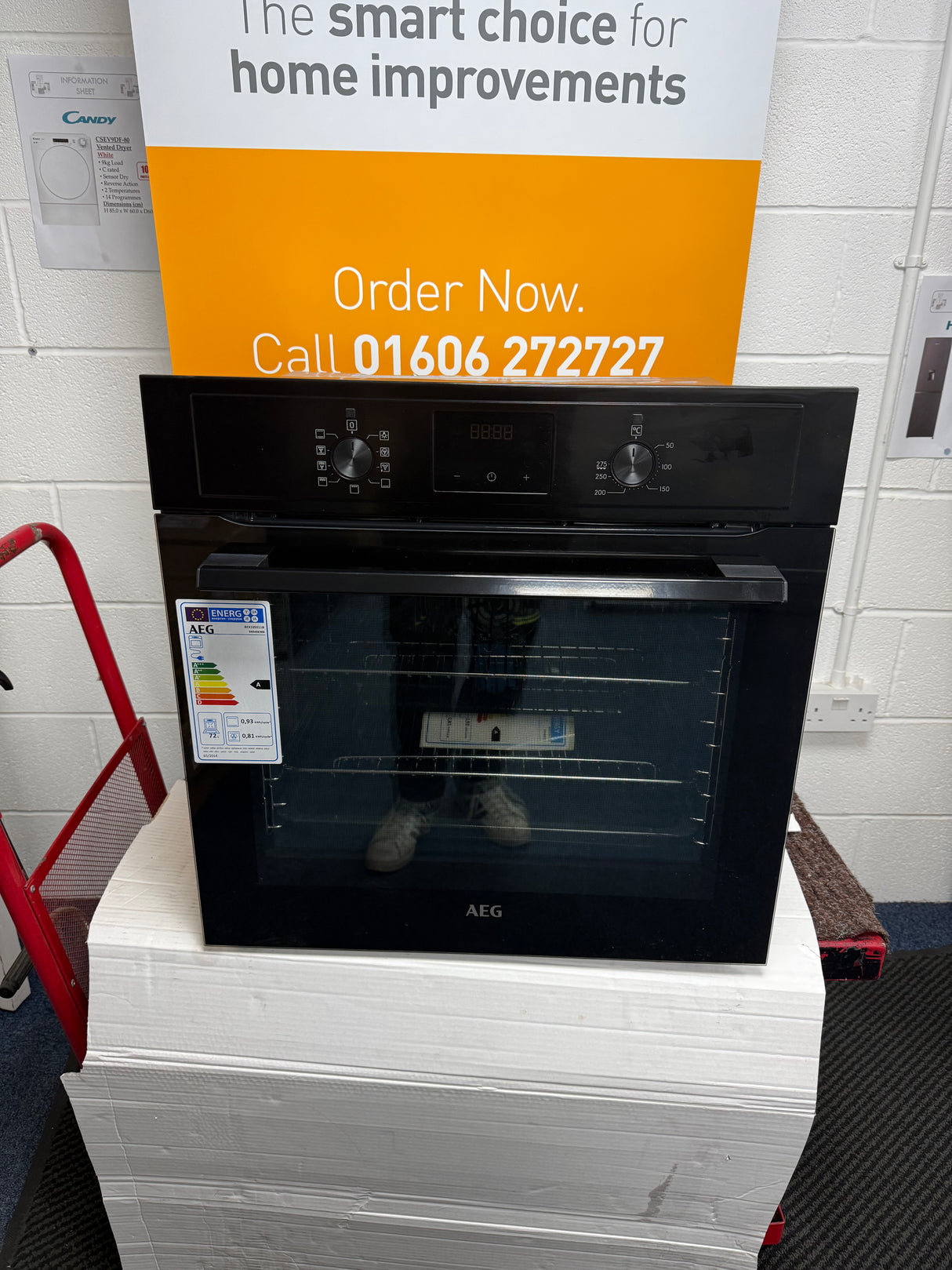 AEG BEX335011B (91) 3000 Series Surround Cook Built-in Electric Single Oven in Black - A Rated - (Ex Display) - HW182291