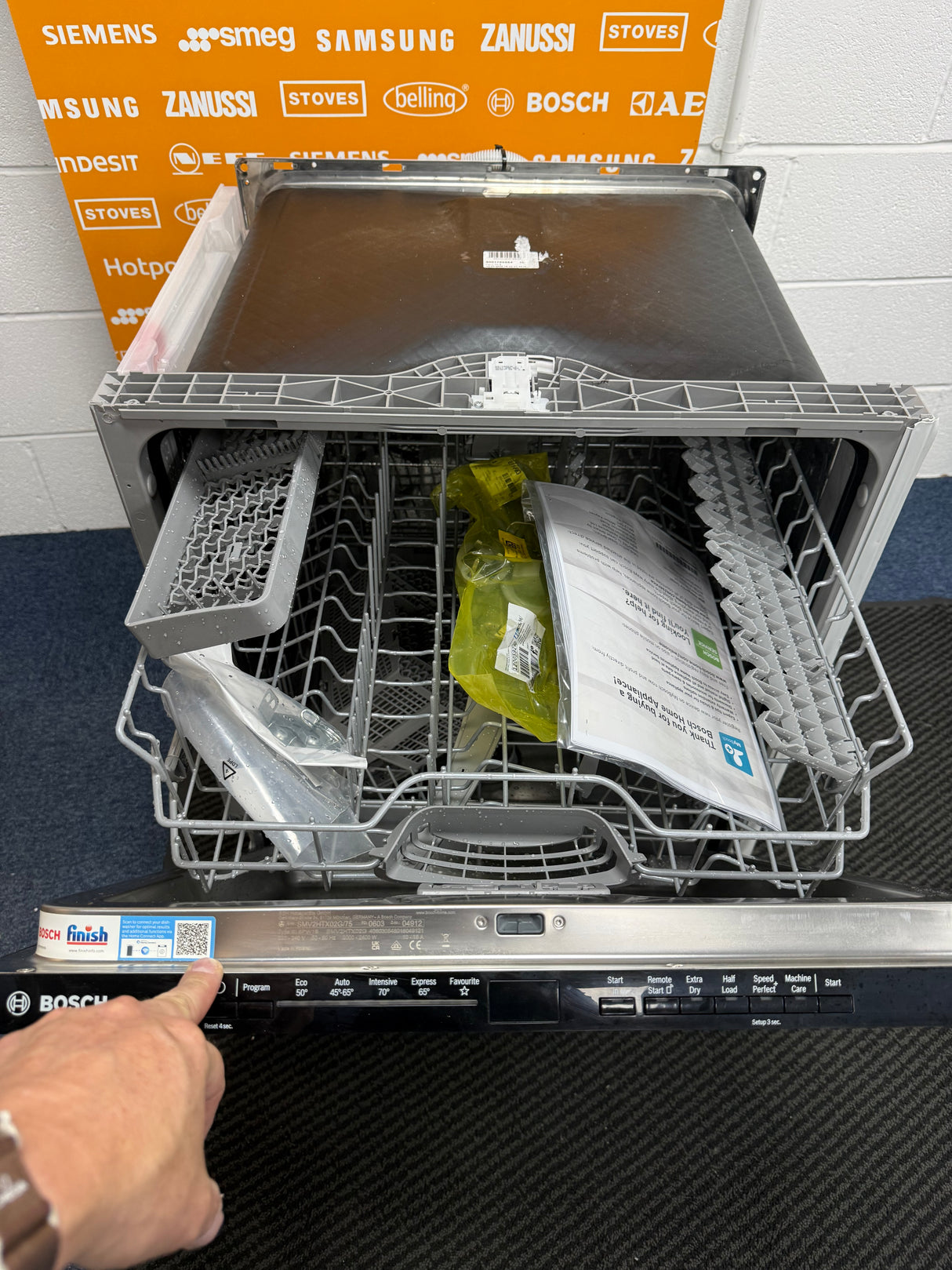 Bosch Series 2 SMV2HTX02G (71) 60cm Fully Integrated Dishwasher with Wi-Fi Enabled Home Connect - D Rated - (Ex Display ) - HW182571