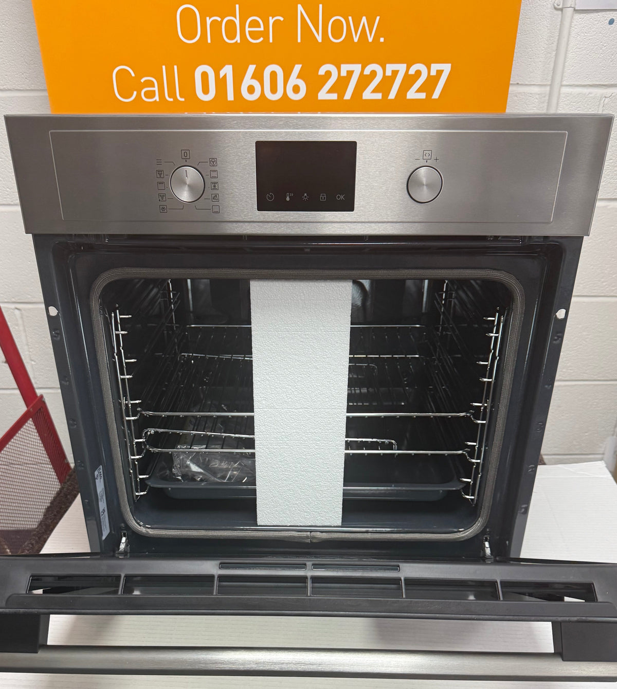 AEG BPX535061M (39) SurroundCook Built-In Electric Single Oven with Pyrolytic Self Cleaning in Stainless Steel - A+ Rated - (Ex Display) - HW182639