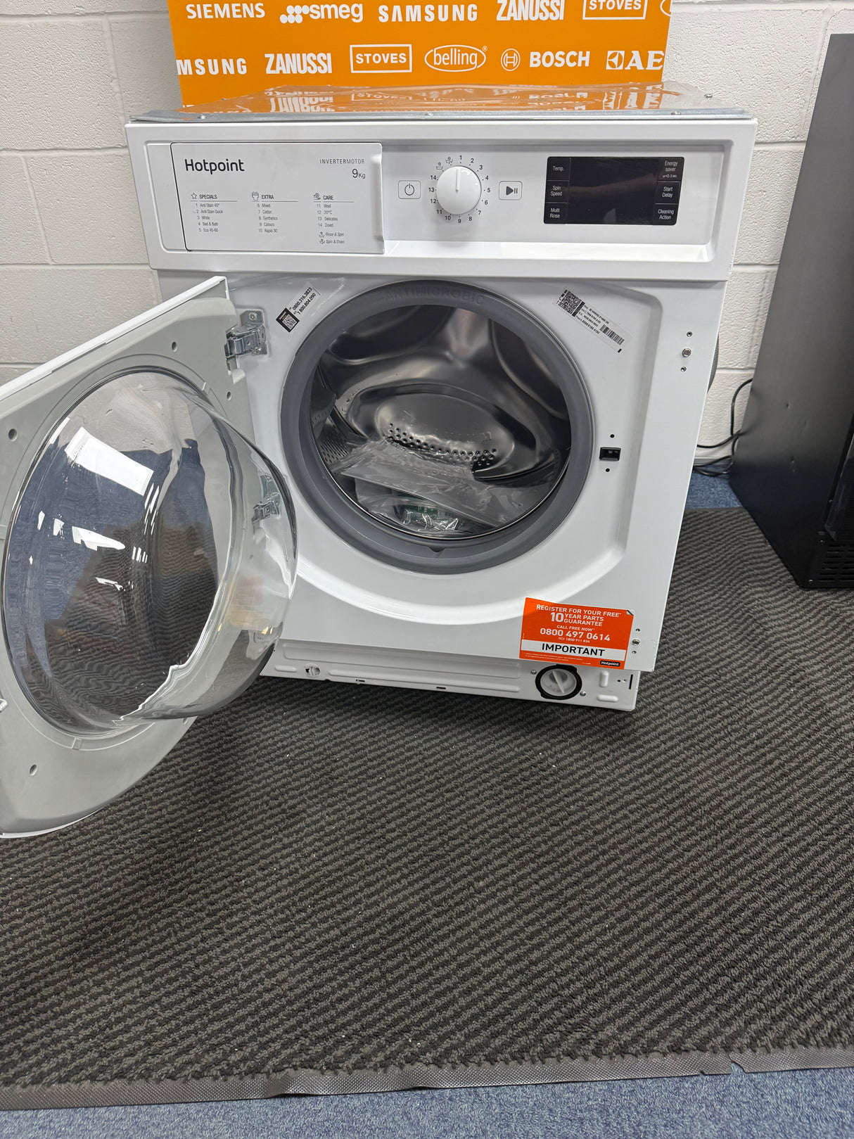 Hotpoint BI WMHG 91485 UK (51) 9KG 1400RPM Integrated Washing Machine - (Blemished) - HW182451