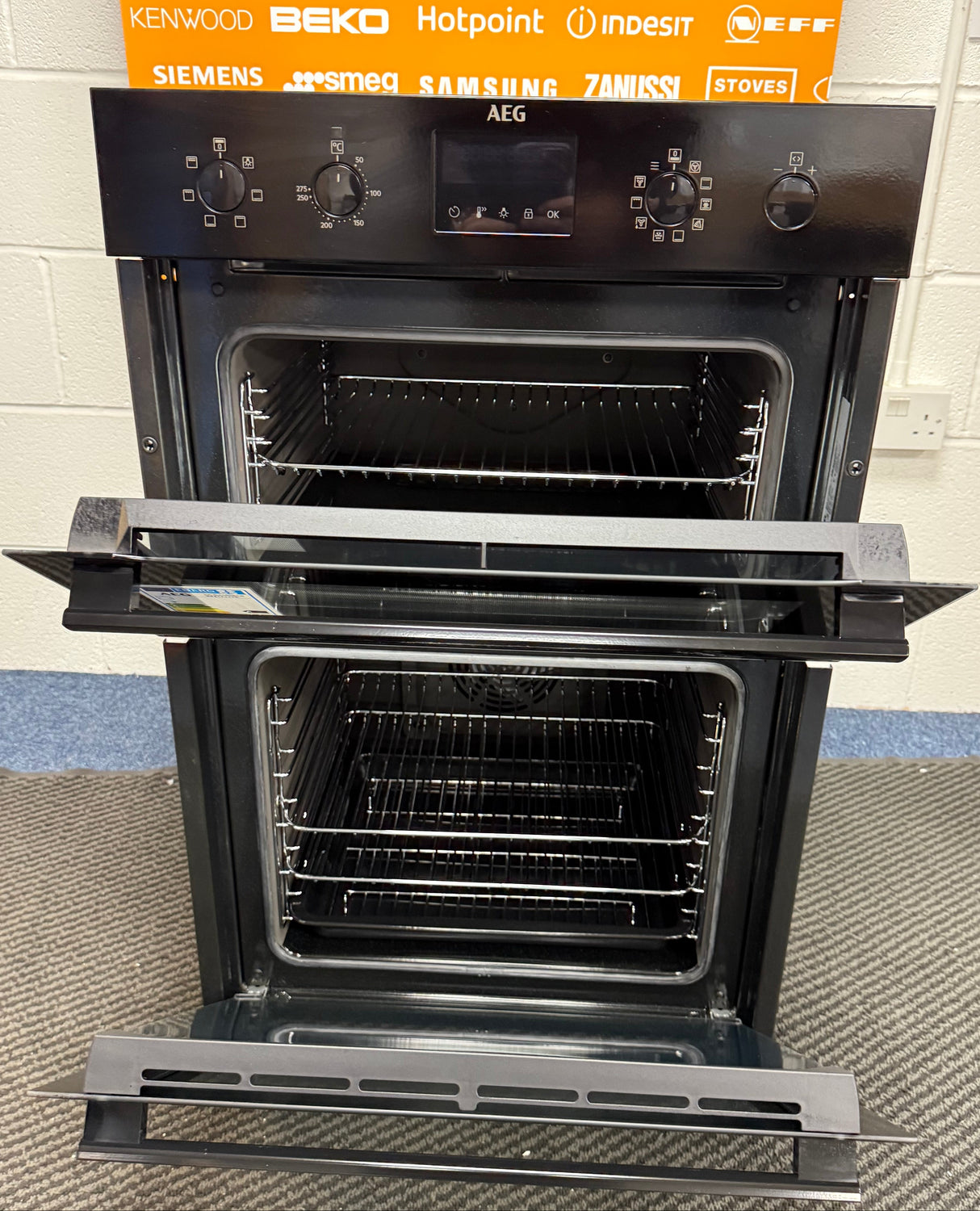 AEG 6000 DCB535060B (65) Surround Cook Double Built-in Oven in Black - A/A Rated - (Ex Display ) - HW182565