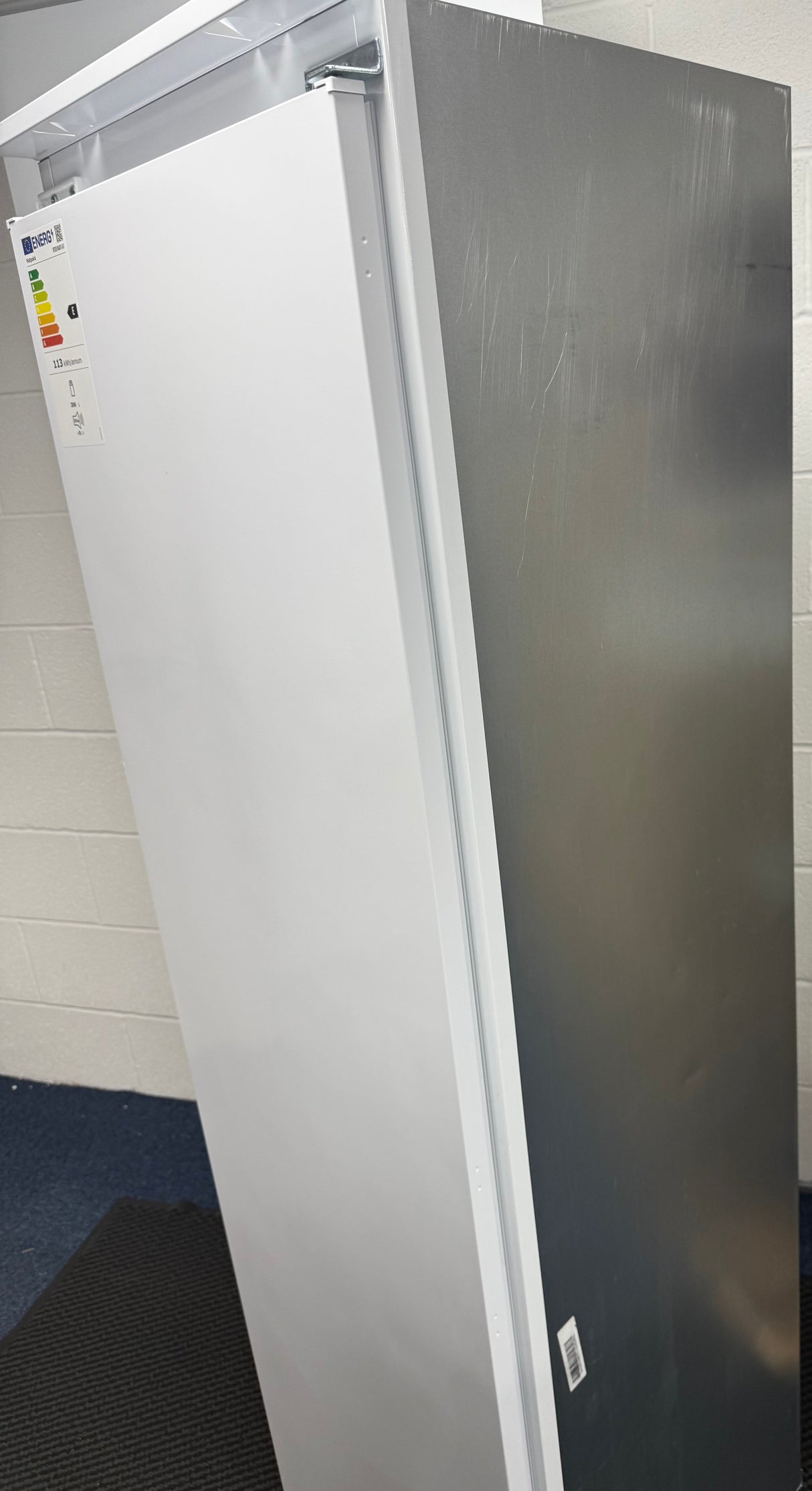 Hotpoint HTSD18A011A1 306 Litre Tall Integrated Larder Fridge - E Rated ex display - HW182424