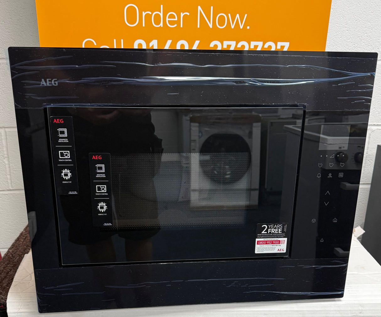 AEG 6000 OB6GM261UB (03) Built in 900 Watt 26 Litre Microwave Oven in Black - (Ex Display) - HW182403