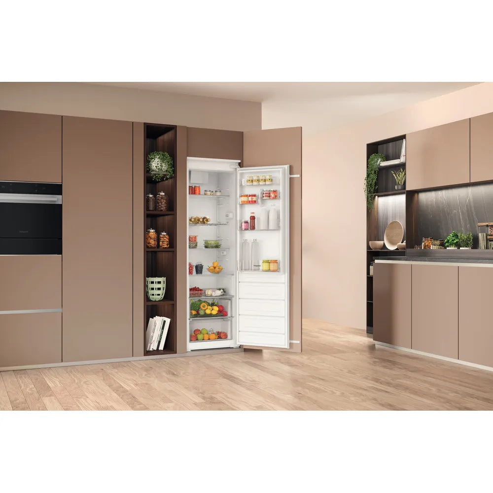 Hotpoint HTSD18A011A1 306 Litre Tall Integrated Larder Fridge - E Rated ex display - HW182424
