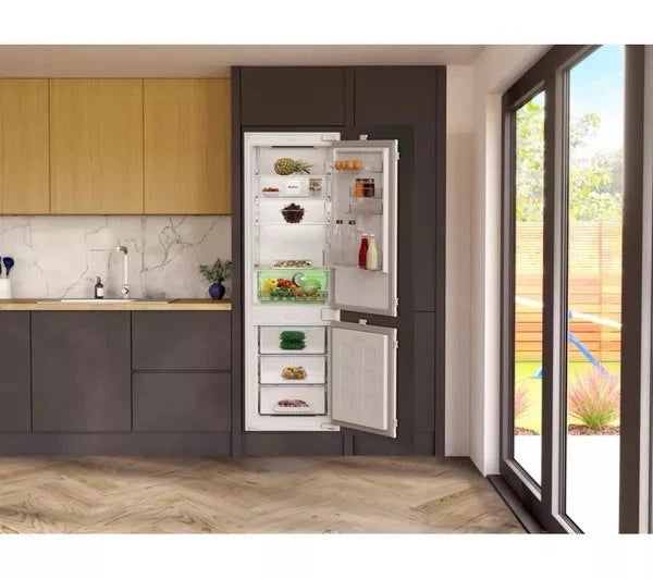 Beko BCNAD473V (65) 70/30 Integrated AeroFlow™ Fridge Freezer with HarvestFresh™ - (Blemished) - HW182365