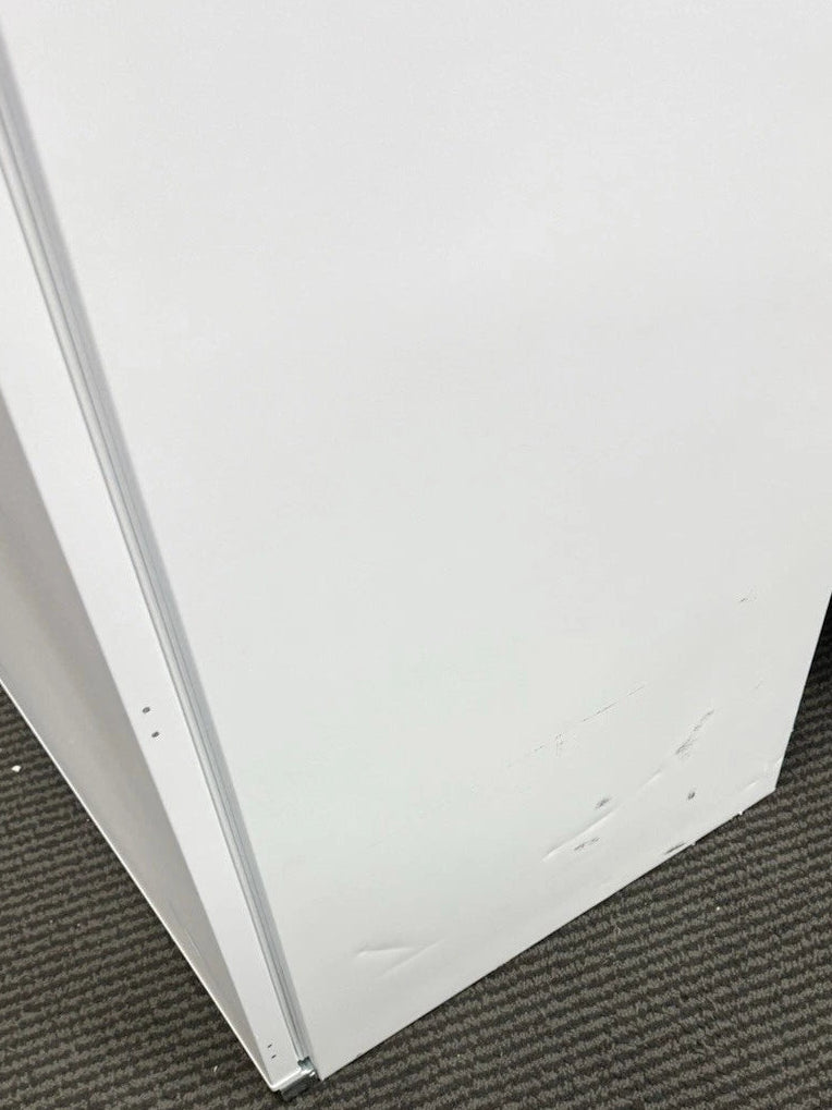CDA FW882/3 (96) Integrated Full Height Frost Free Tall Freezer - E Rated - (Ex Display) - HW182496