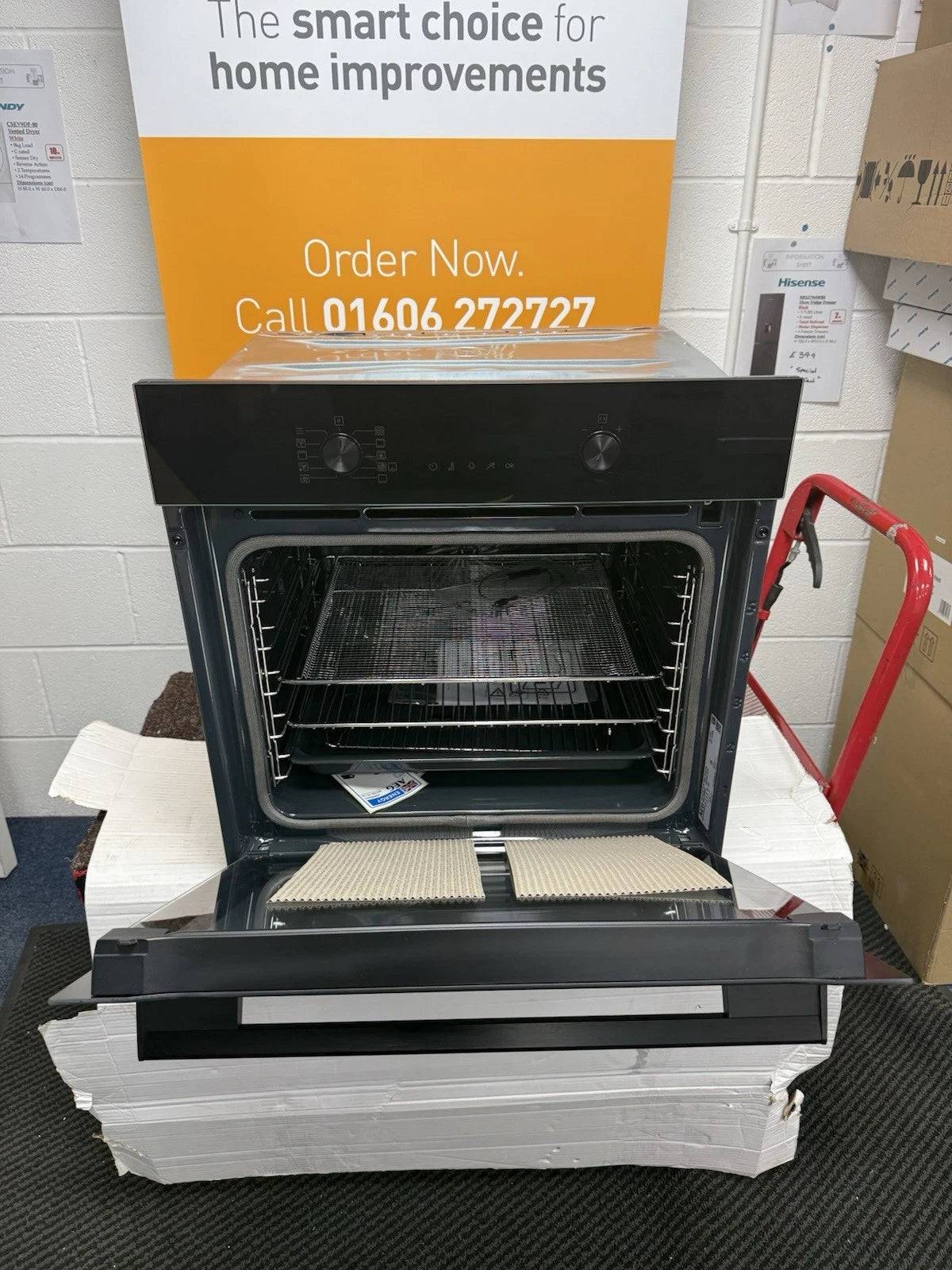 AEG 6000 Series OS6PB50AK (30) Built-in Electric Single Oven with Pyrolytic Self Cleaning in Black - A+ Rated - (Ex Display) - HW182330