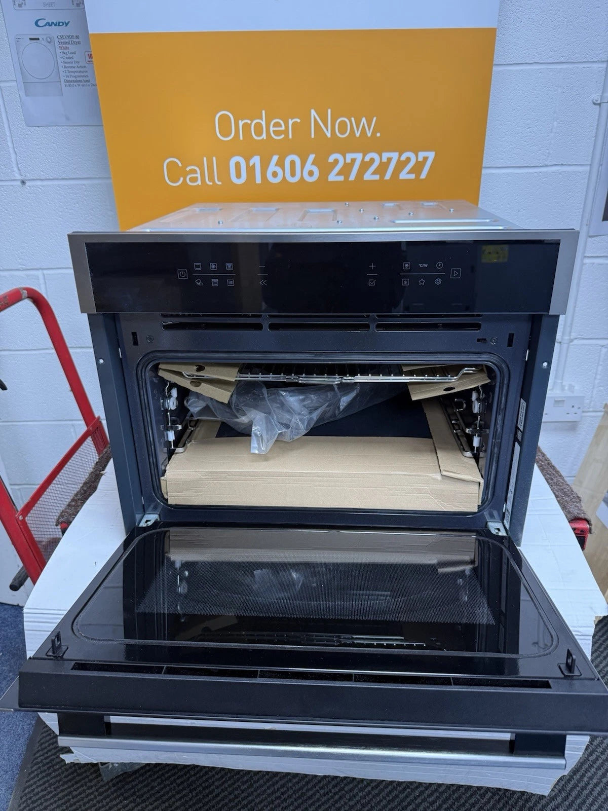 Hotpoint Cook on 3 HCW6O7HTSXUK (13) 53 Litre 950W Built-in Compact Oven with Microwave in Stainless Steel - (Blemished) - HW182313