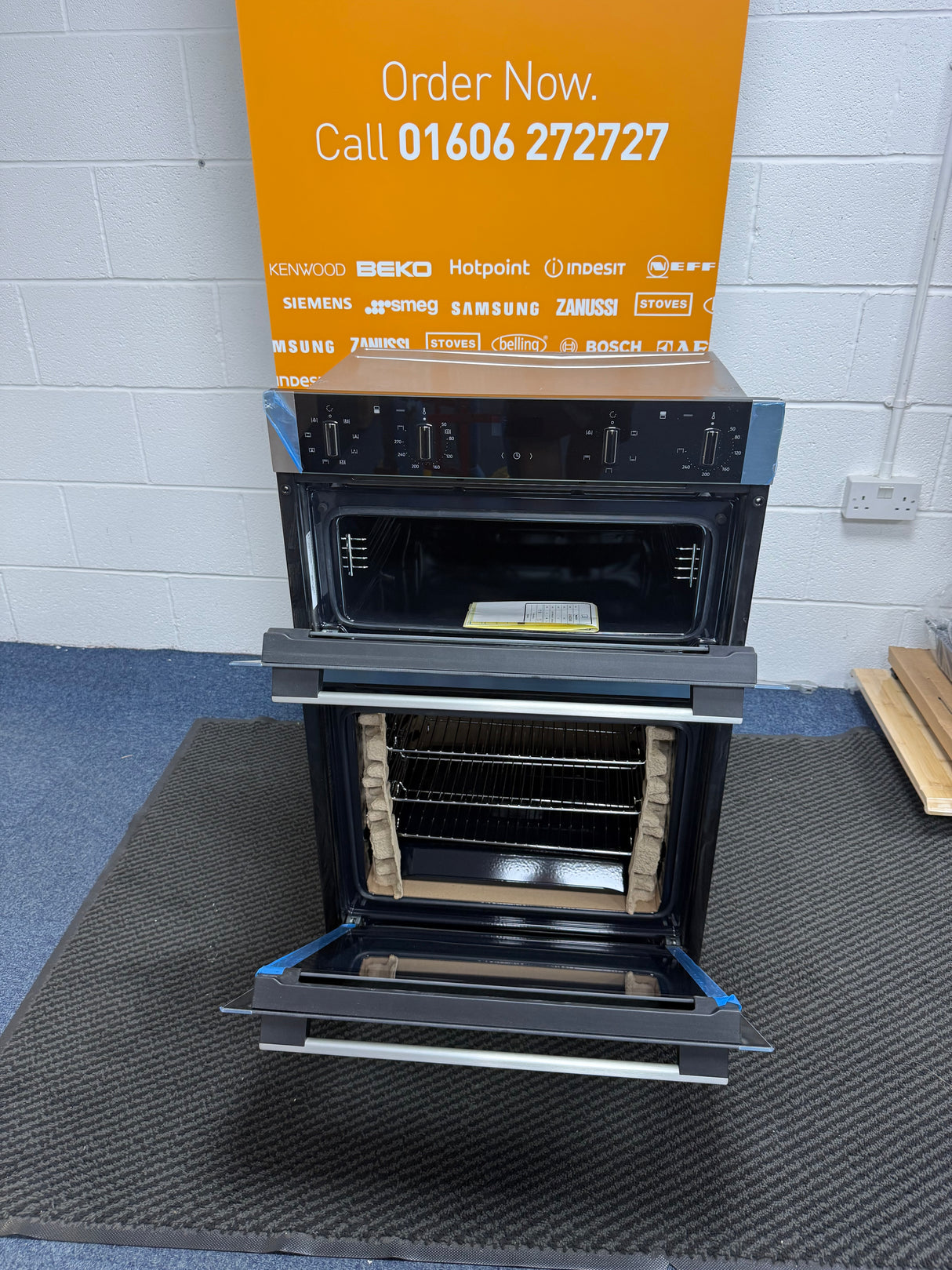 Neff N50 U1ACE2AN3B (14) Built-In Electric Double Oven in Stainless Steel - A Rated - (Ex Display) - HW182414