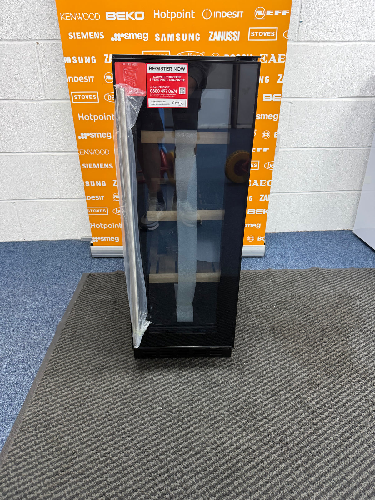 Matrix MWC300BL (87) 30cm Built Under 20 Bottle Wine Cooler in Black - (Ex Display) - HW182787