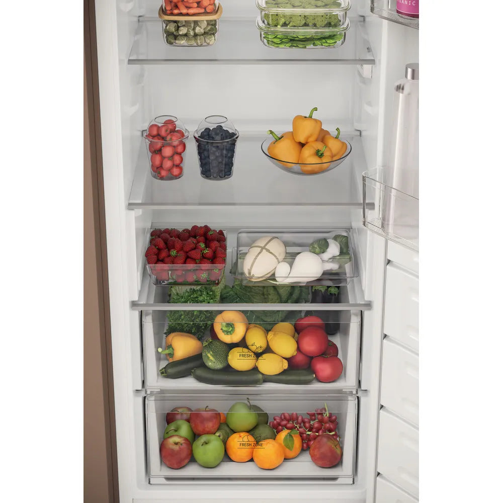 Hotpoint HTSD18A011A1 306 Litre Tall Integrated Larder Fridge - E Rated ex display - HW182424