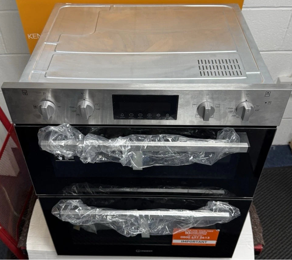Indesit DUI 10D IX (95) Built-Under Electric Double Oven in Stainless Steel - A/A Rated - (Ex Display) - HW182395